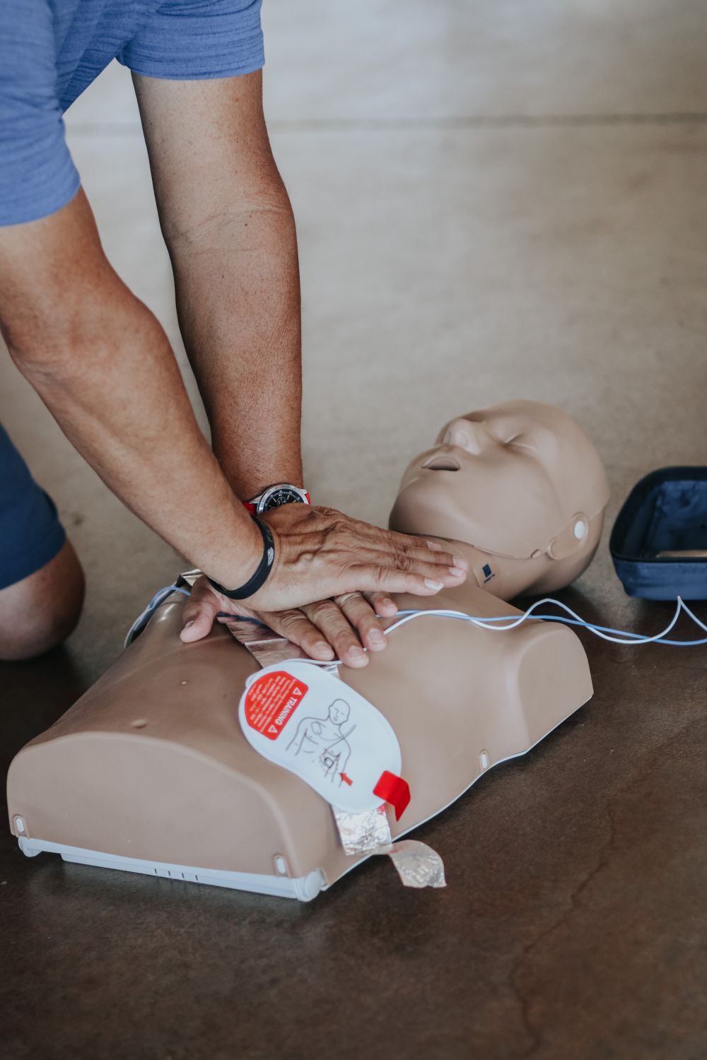 Construction workers CPR AED training